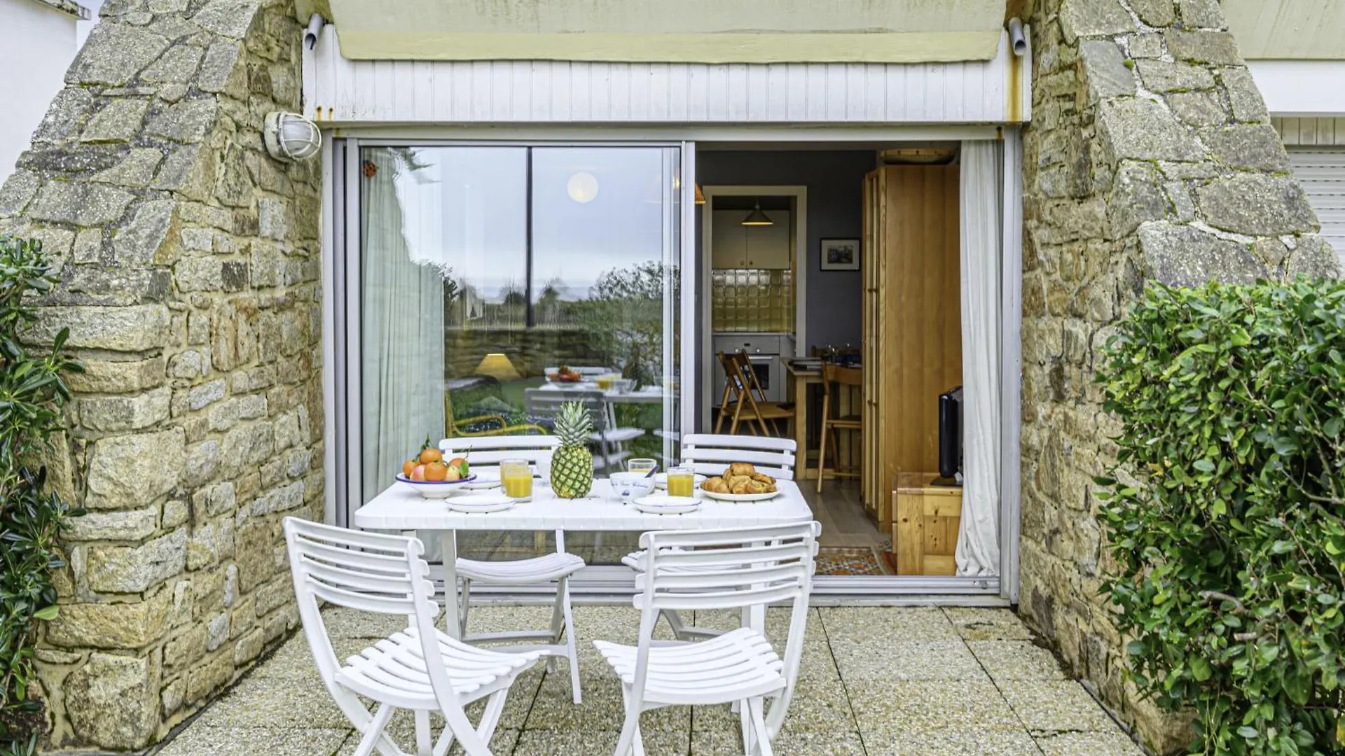 Apartment Les Terrasses De La Plage-2 By Interhome Carnac